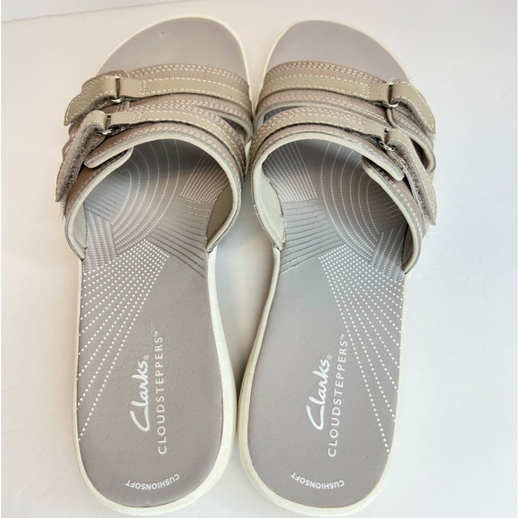 Clarks Cloudsteppers Women's Breeze Piper Slides 27772 Sz 9M Lt. Grey/White Nice - Picture 7 of 11